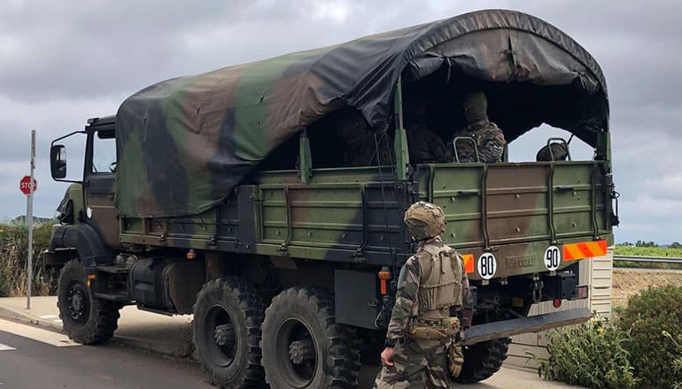 Exercice militaire à Portiragnes en 2021. Cet exercice en terrain libre vise à préparer les militaires aux combats les plus exigeants, dans des conditions proches du réel ©ville de Portiragnes