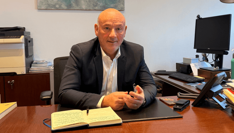 Le maire sortant Frédéric Lafforgue, candidat à sa propre succession, revendique son bilan. © C. D. / Hérault Tribune