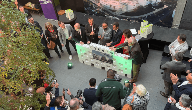 Pose de la première brique du technocentre Cykero ©L.B/Hérault Tribune
